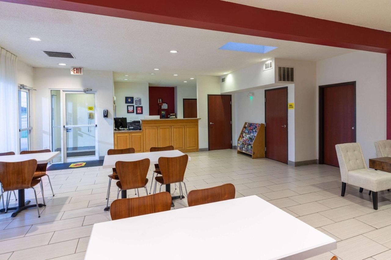 Super 8 By Wyndham Garland Rowlett East Dallas Area Екстериор снимка