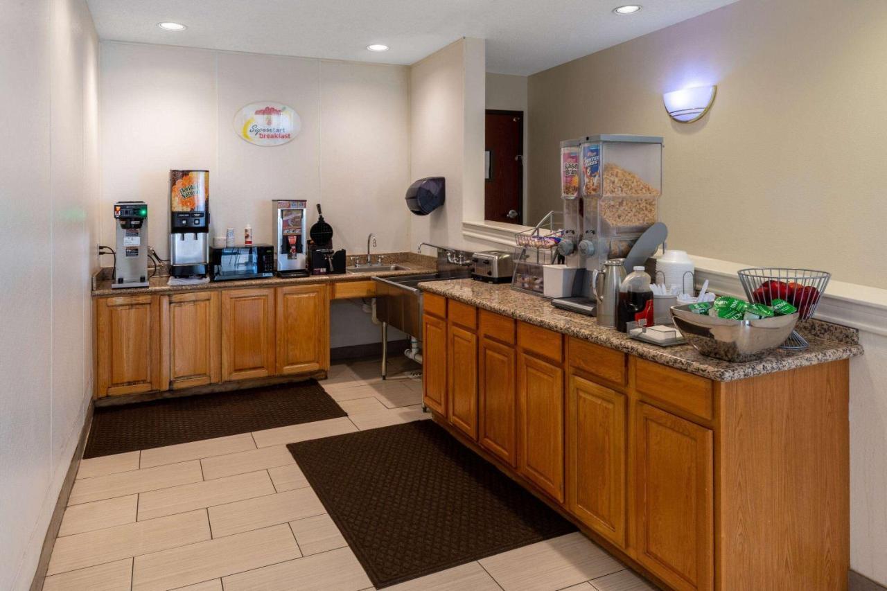 Super 8 By Wyndham Garland Rowlett East Dallas Area Екстериор снимка